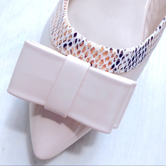 NWOT Pointed flats with Bow - Pink - Picture 3 of 6